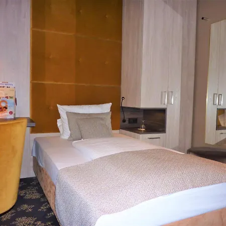 Hotel Akzent Waldhotel Rheingau 4*